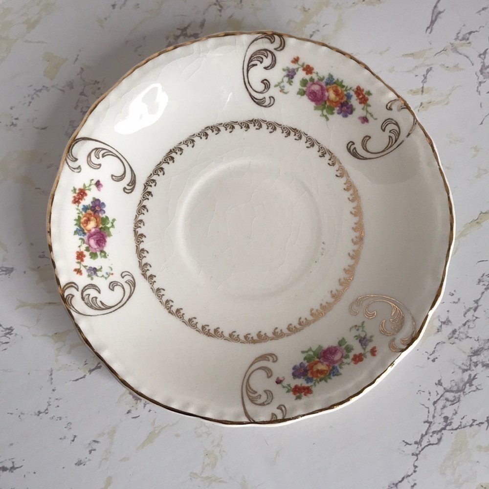 STEUBENVILLE IVORY VINTAGE SAUCER DESSERT SIZE